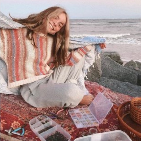 4 Piece Mini Outfit Box | Style Bundle - Picture 2 of 12